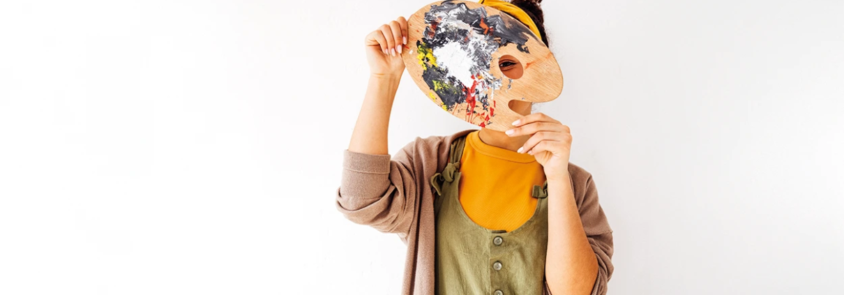 Créativité artistique et kinésiologie – artiste peintre libérant son expression créative et émotionnelle